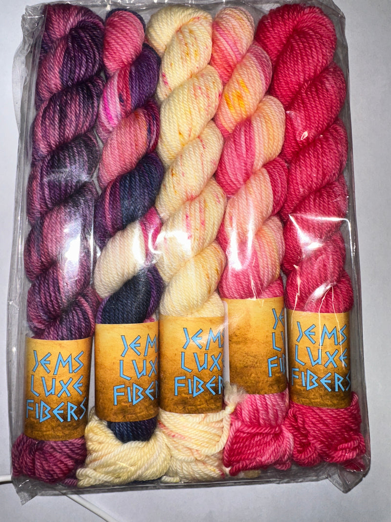 Luxe DK Mini Sets